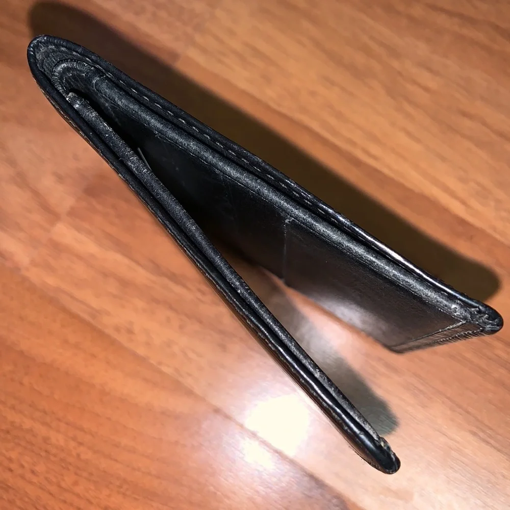 Authentic Louis Vuitton Epi Leather Bifold Wallet